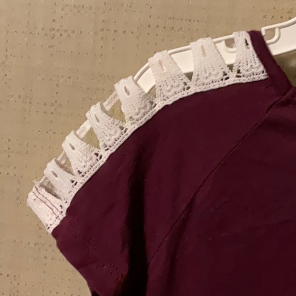Beautees Burgundy Love Tee with Lace Sleeves - Picture 5 of 10